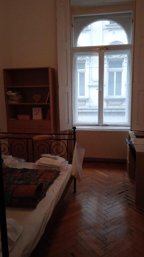 Alternative Hilton In Central Budapest Lejlighedshotel Eksteriør billede